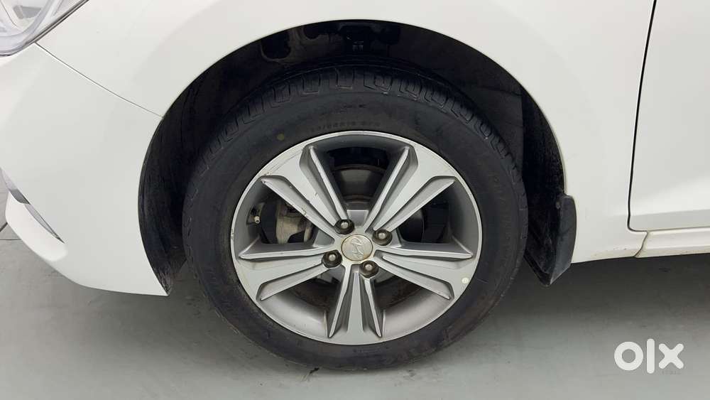 Hyundai Verna [2015-2017] Fluidic 4s 1.6 Crdi Sx (o) At, 2018, Petro..