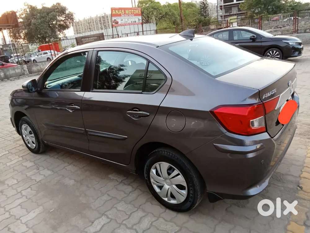 Excellent Condition Honda Amaze Less Driven (4.5 Years)