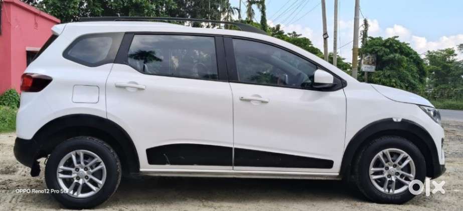 Renault Triber Rxt, 2020, Petrol