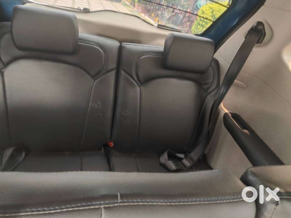 Renault Triber Rxt, 2022, Petrol