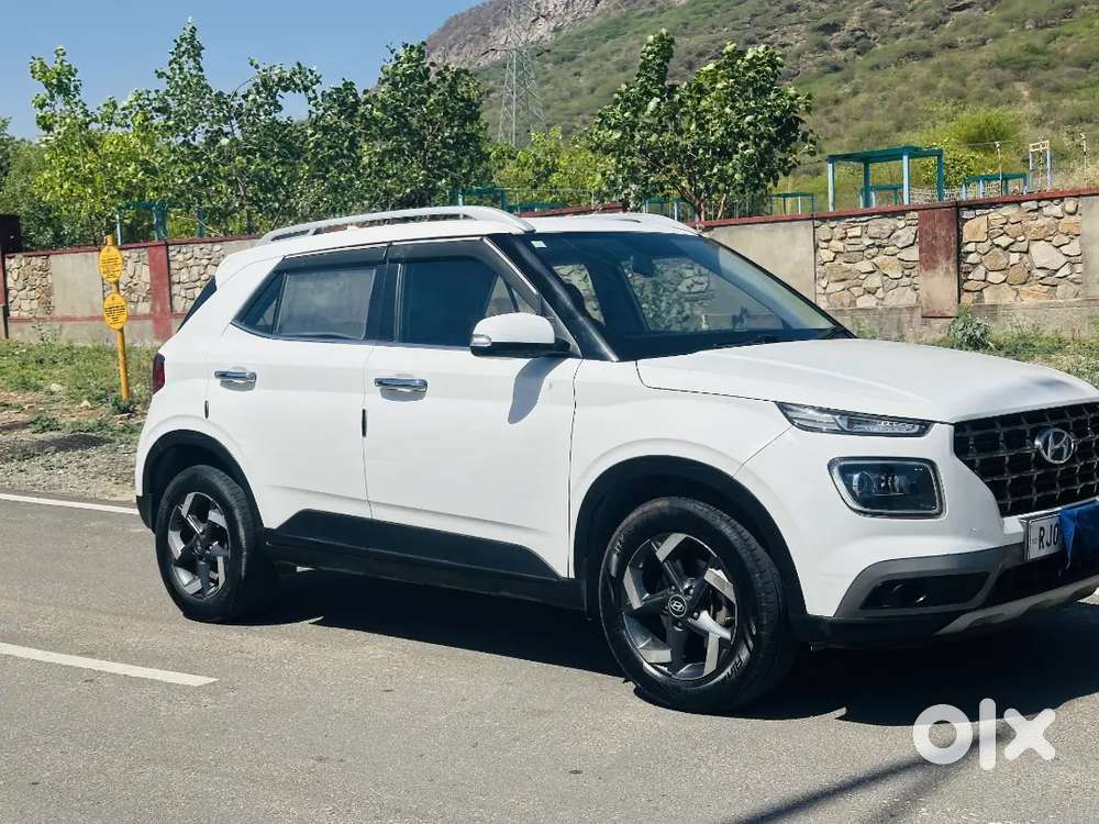Hyundai Venue 2020 Diesel Well Maintained