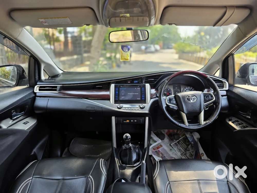 Toyota Innova Crysta 2.4 V 7 Str, 2016, Diesel