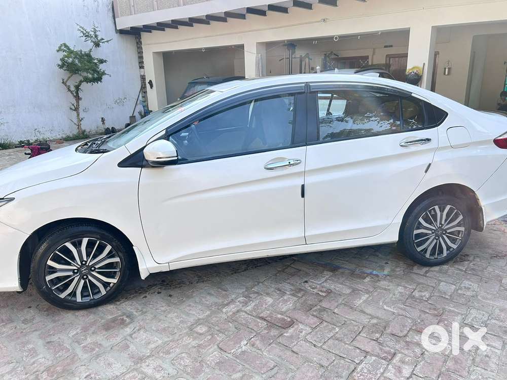 Honda City Zx 2017 Cng & Hybrids Well Maintained