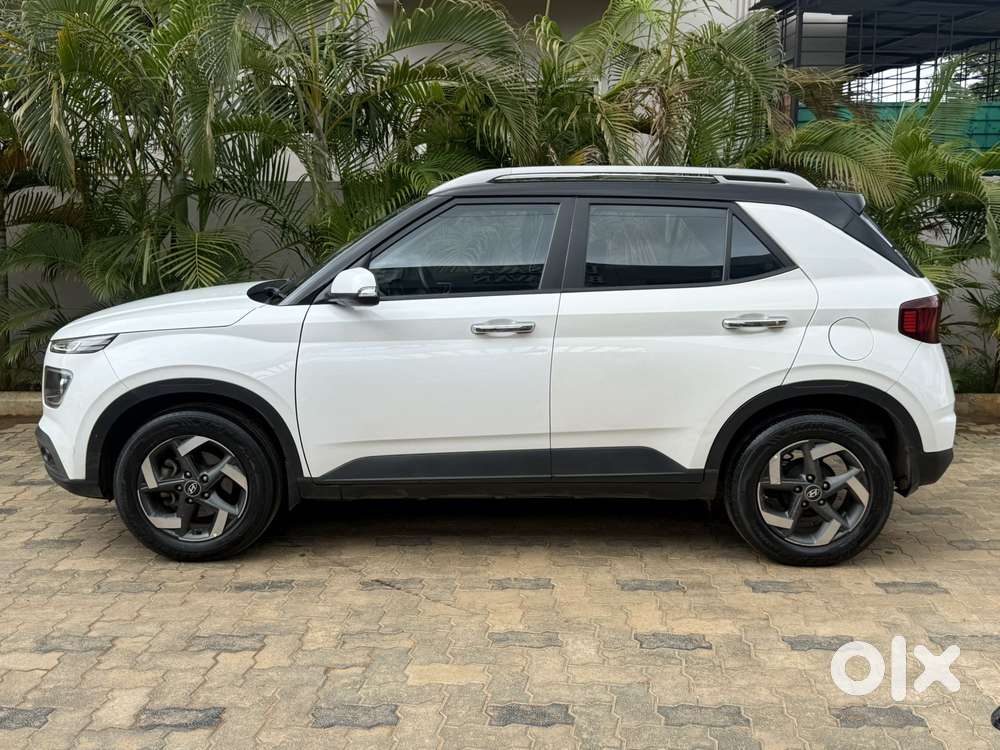 Hyundai Venue 1.5 Crdi Sx (o) Dual Tone, 2020, Diesel