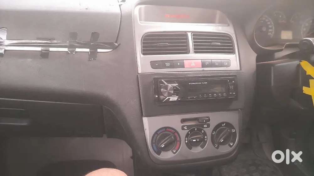 Fiat Punto 2014 Petrol 85000 Km Driven