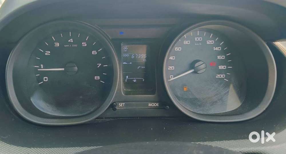 Tata Tiago Xe, 2018, Petrol