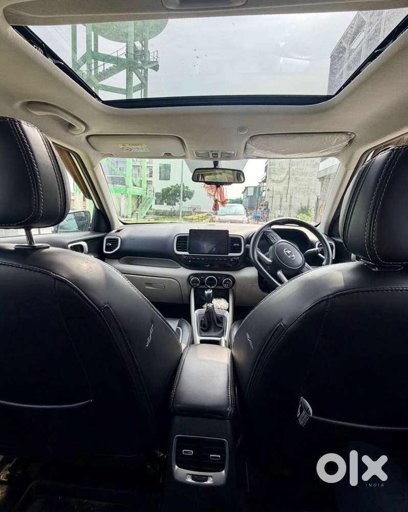 Hyundai Venue Petrol Manual 2023 (vip Number)