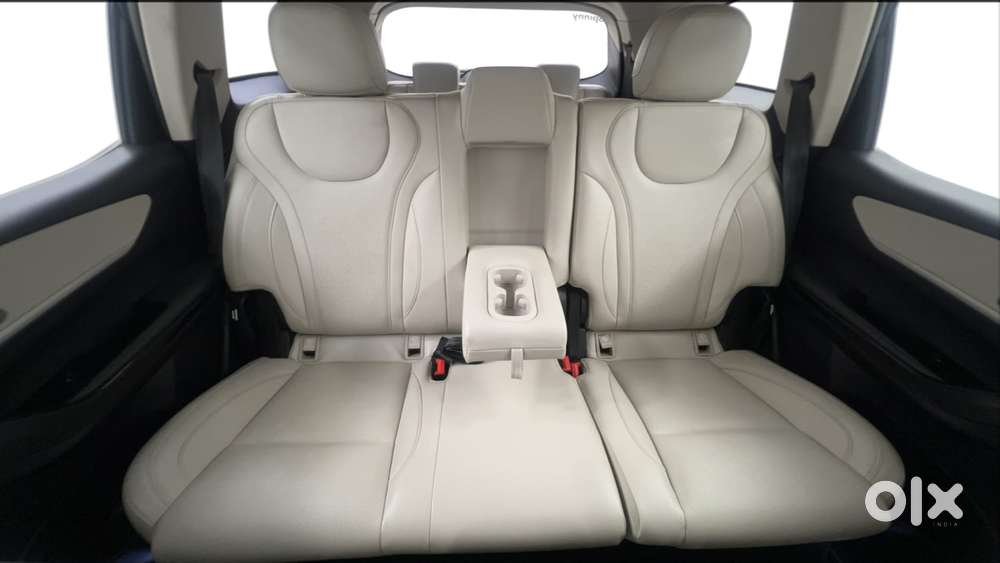 Mahindra Xuv700 2.2 Ax 7 Diesel At Luxury Pack Str, 2022, Diesel