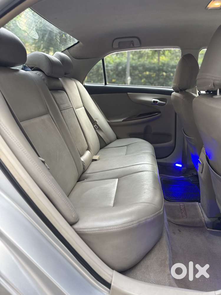 Toyota Corolla Altis 2010-2013 Gl, 2011, Petrol