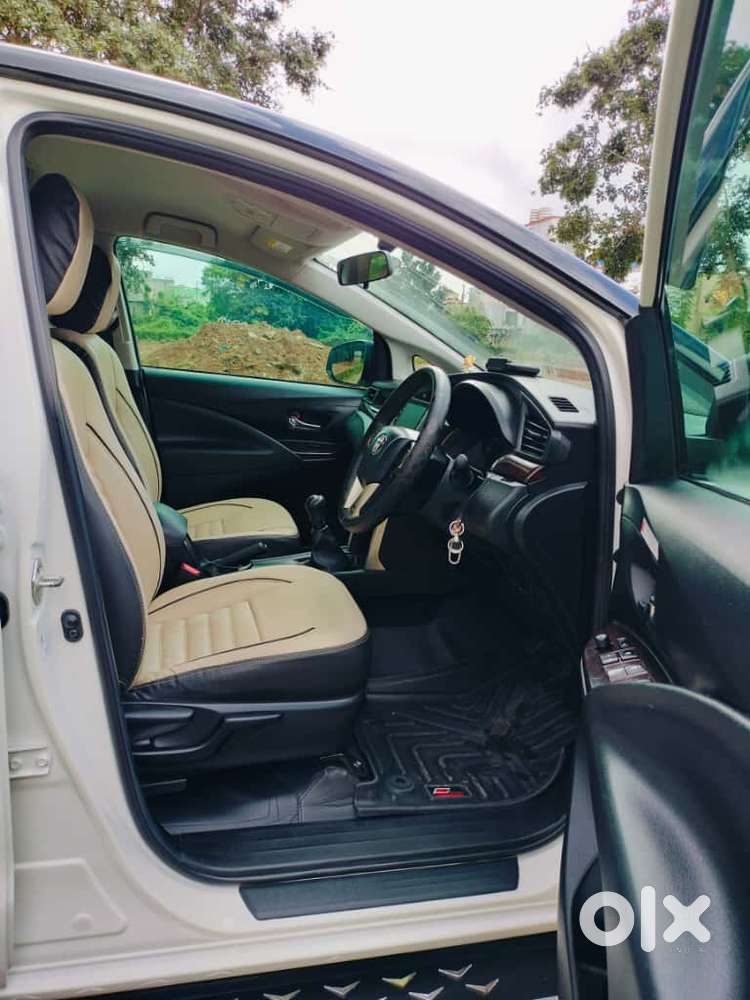 Toyota Innova Crysta 2.4 Gx Limited Edition At 7 Str, 2023, Diesel