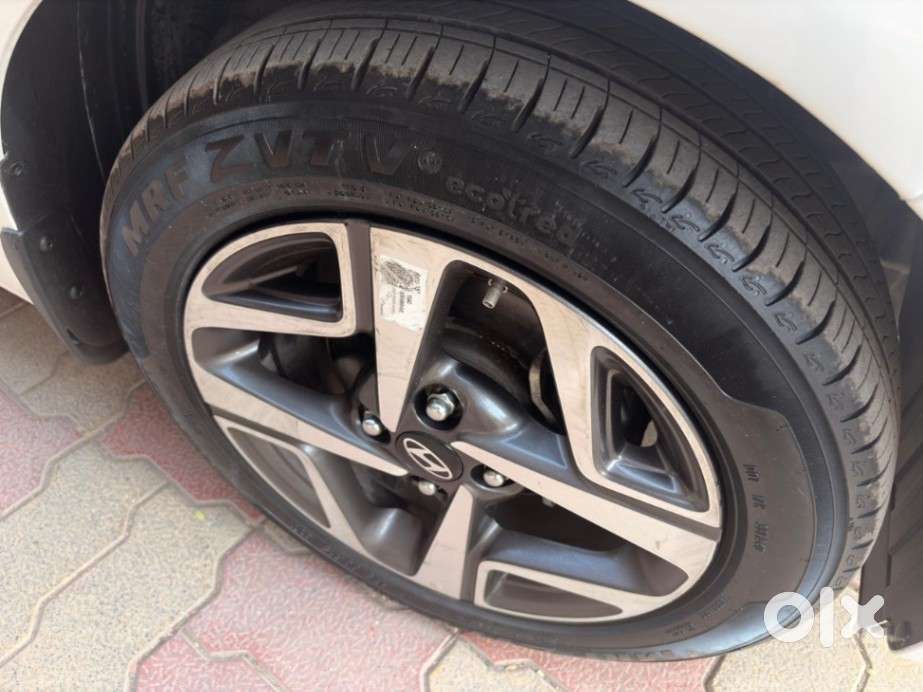 Hyundai Aura 1.2 Sx Cng, 2023, Cng & Hybrids