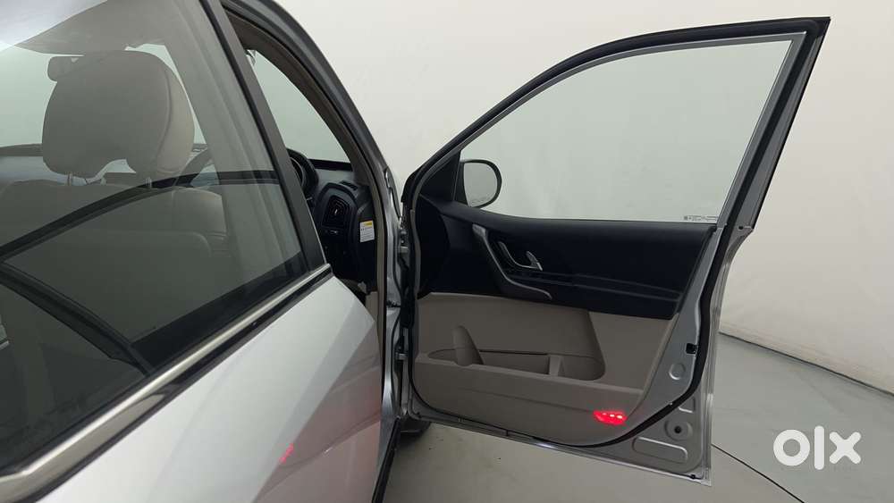Mahindra Xuv500 W10 At, 2016, Diesel
