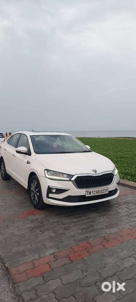 Skoda Slavia Style 1.0l Tsi Mt, 2022, Petrol