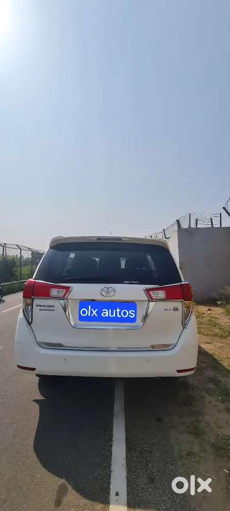 Toyota Innova Crysta 2022 Diesel 117000 Km Driven