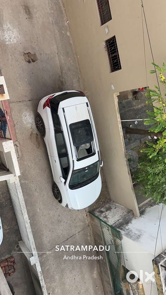 Mahindra Xuv700 2023 Diesel Well Maintained