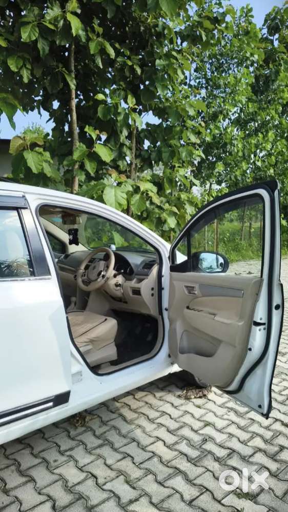 2nd Maruti Suzuki Ertiga 2018 With 102270 Km Driven