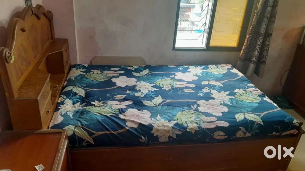 Wooden Double Bed with Gadda (Mattress)