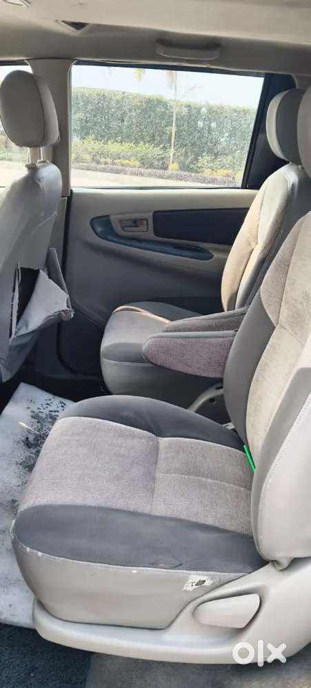 Toyota Innova 2012 Diesel Well Maintained