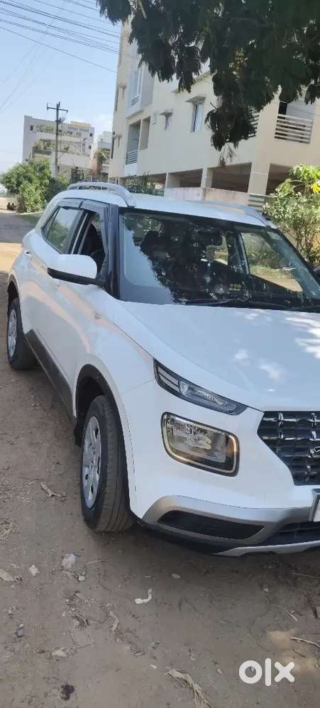 Hyundai Venue 2020 Diesel 39000 Km Driven