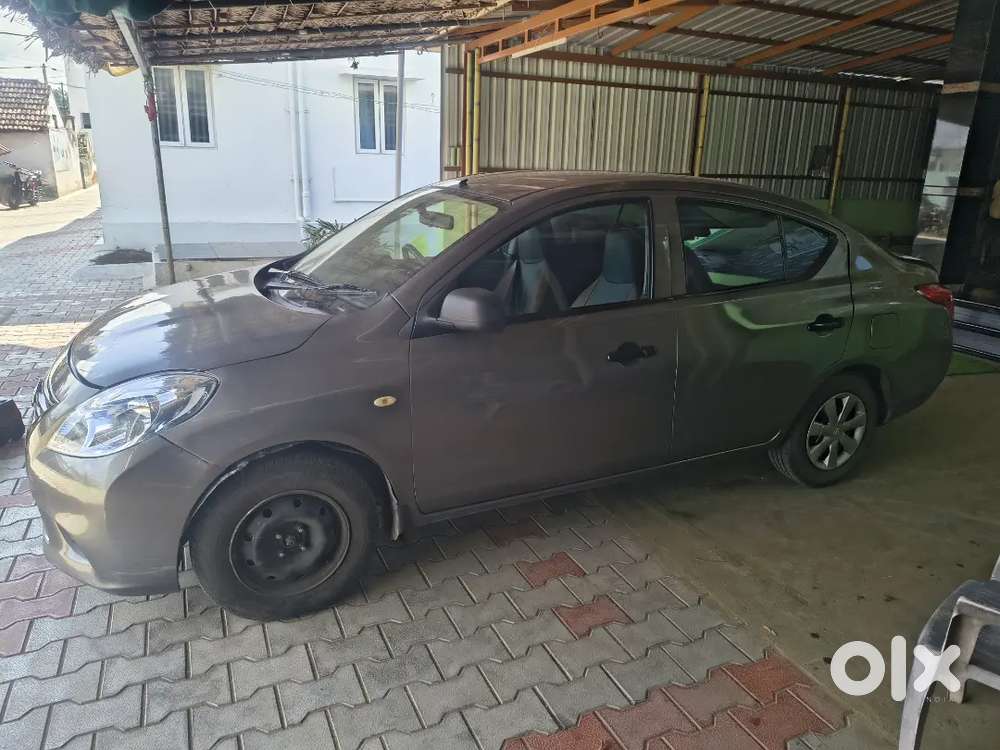 Nissan Sunny 2011 Petrol
