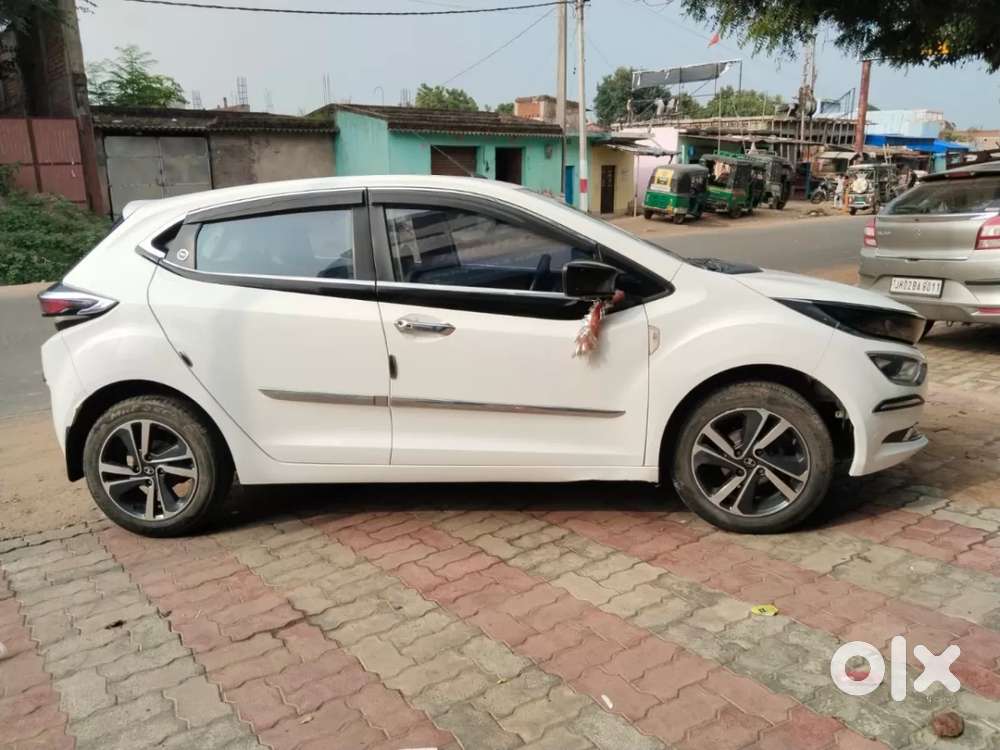 Tata Altroz 1.2 Xt, 2024, Petrol