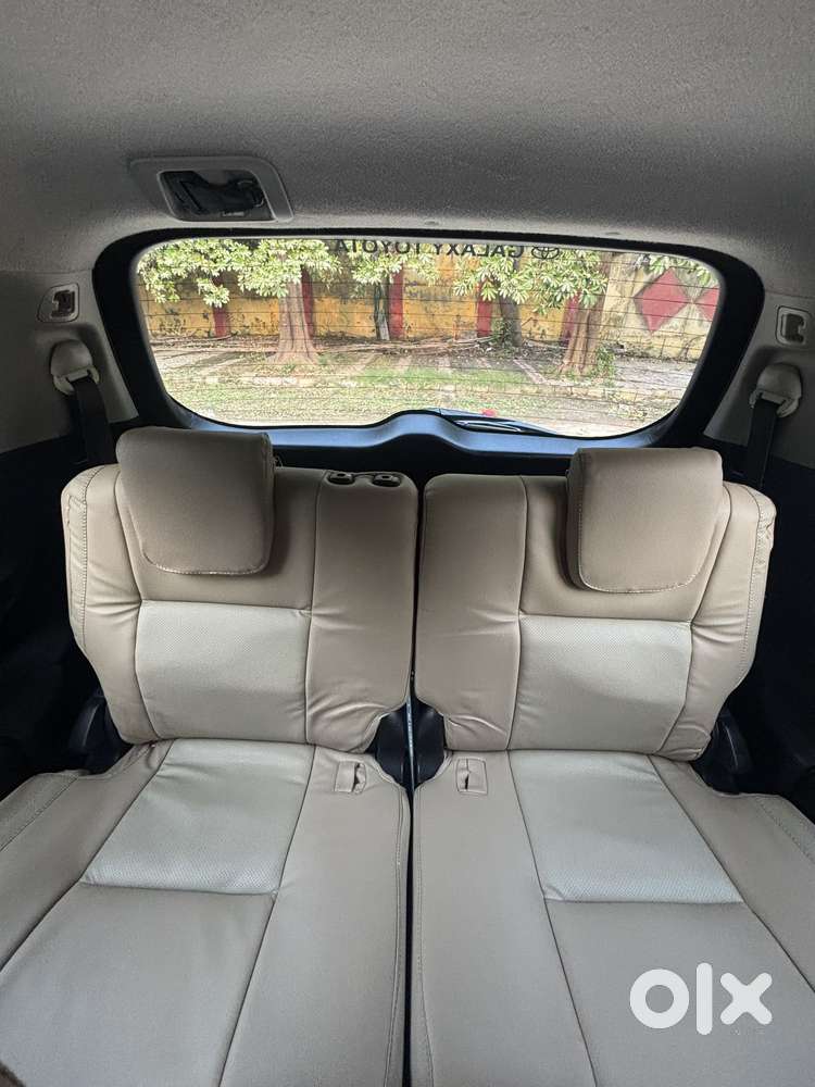 Toyota Innova Crysta 2.4 G Mt, 2017, Diesel