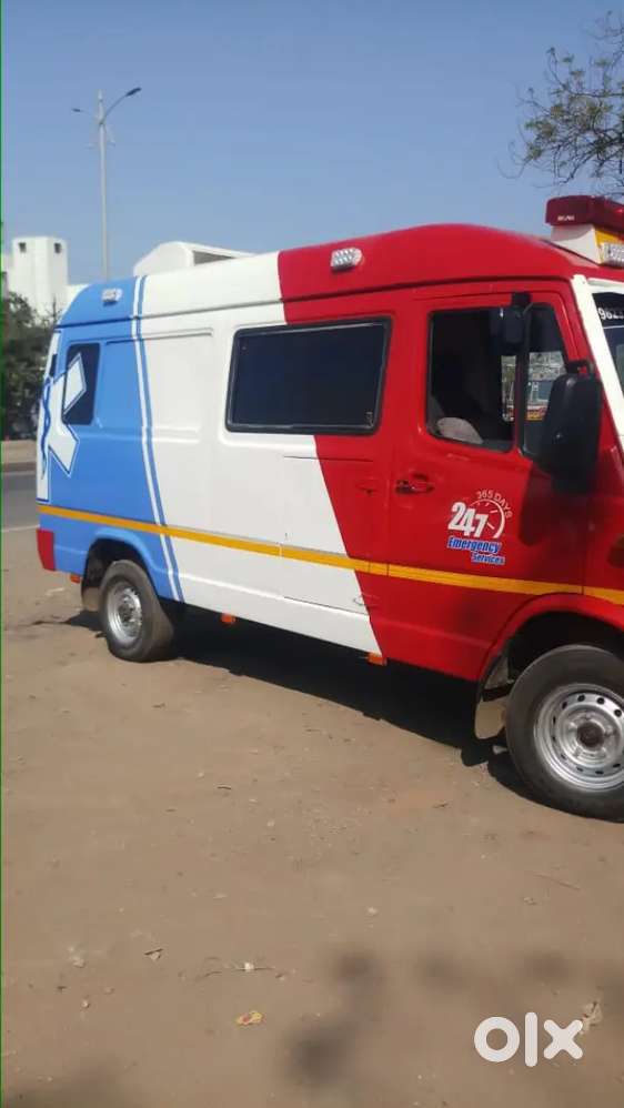 2015 Ambulance Cardiac With Ice Box Very Good Condition