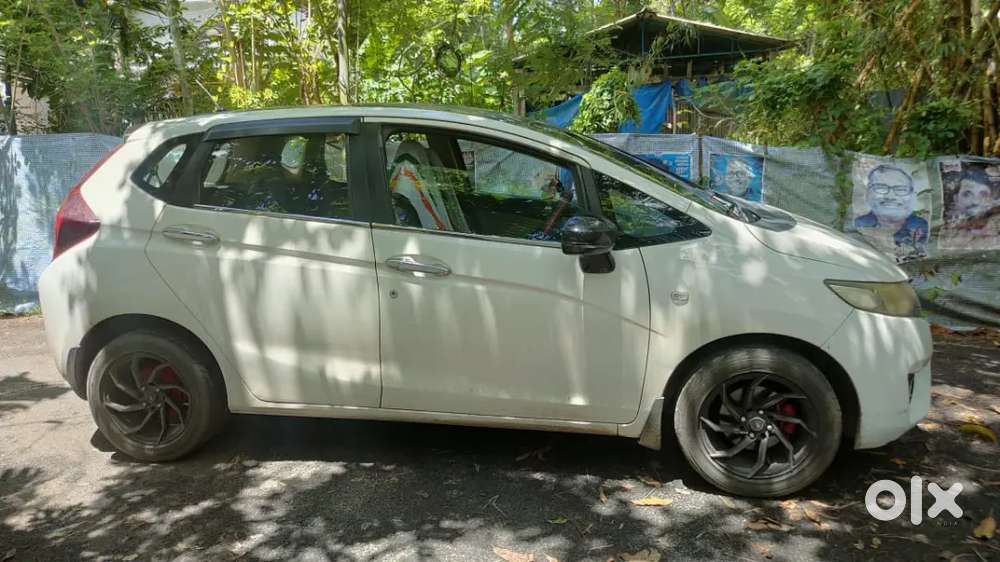 Honda Jazz 2015 Petrol 81000 Km Driven