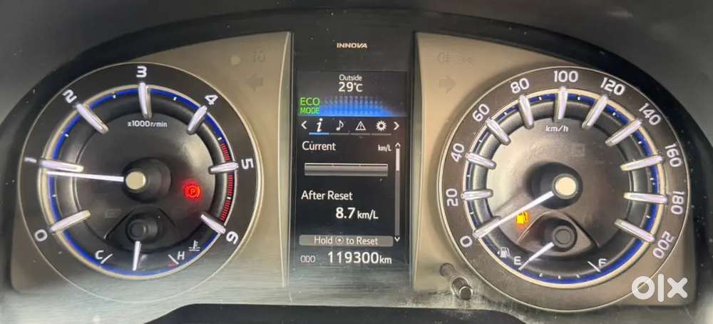 Toyota Innova Re Reg Crysta 2.4  V  2017 Sale