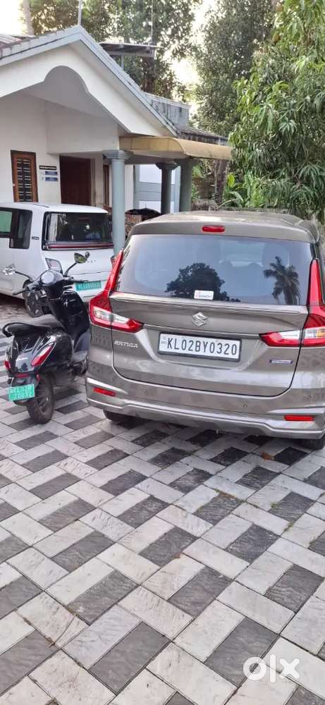 Maruti Ertiga Vxi 2025 Automatic.  Showroom Condition