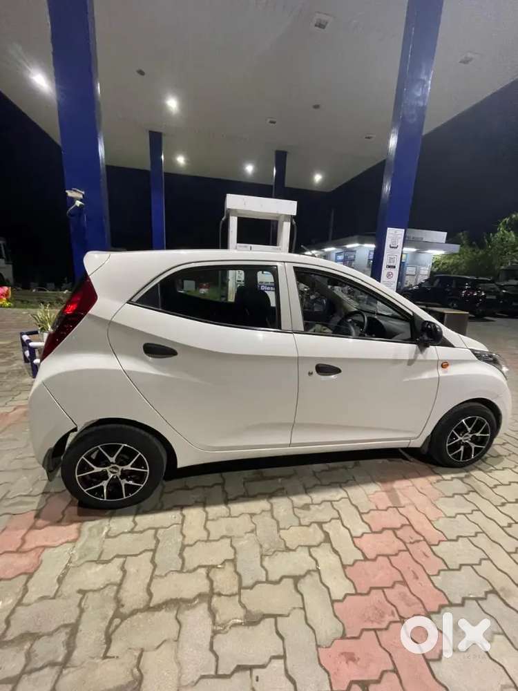 Hyundai Eon 2015 Petrol 14000 Km Driven