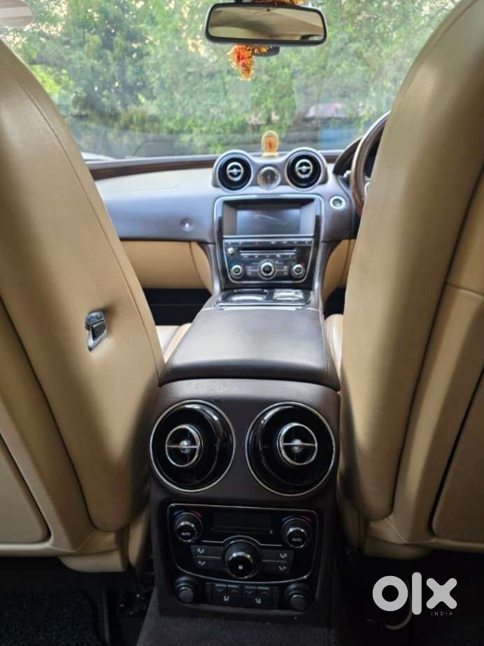 Jaguar Xj 2.0l Portfolio, 2015, Petrol