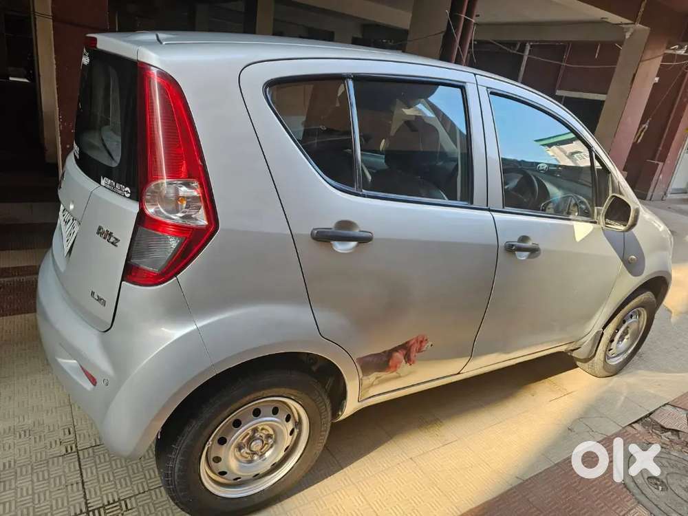 Senior Bank Officer, 1st Owner Ritz 2012