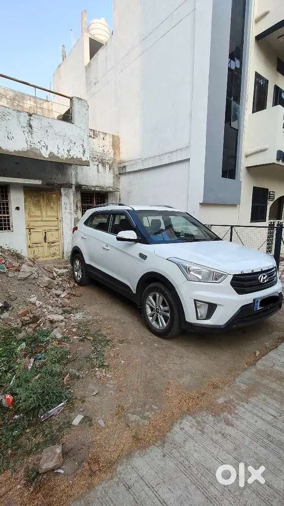 Family Badi Hogyi Hai 7 Seater Car Lena Hai Car Choti Pad Rhi Hai