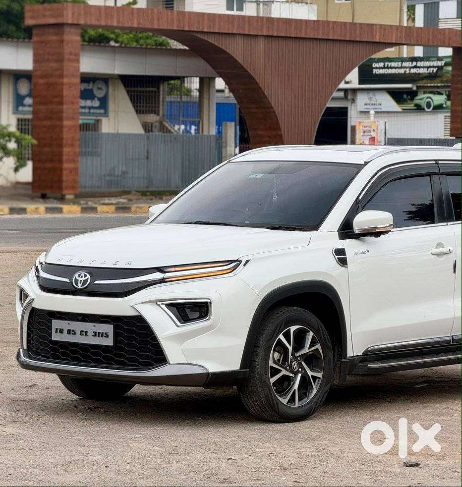 Toyota Urban Cruiser Hyryder 1.5 V Hybrid, 2023, Petrol
