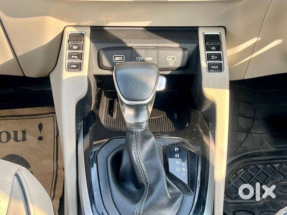 Kia Carens 1.5 Luxury Plus Turbo Dct 7 Str, 2022, Petrol