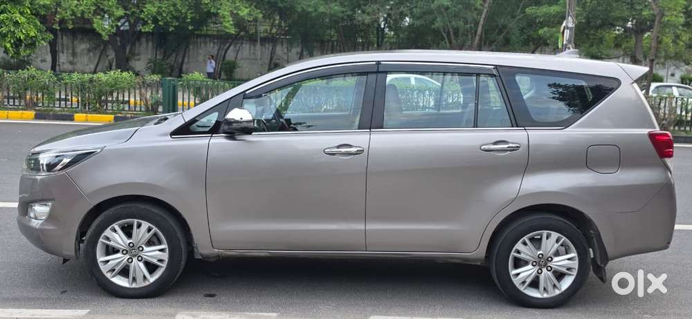 Toyota Innova Crysta 2.8z Automatic, 2017, Diesel