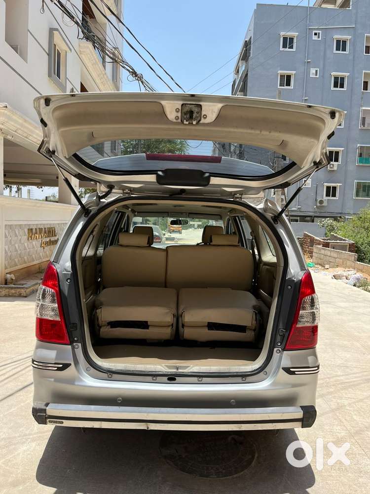 Toyota Innova 2.5 G (diesel) 8 Seater, 2014, Diesel