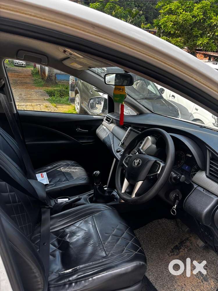 Toyota Innova Crysta [2020-ongoing] 2.4 Gx 8 Str, 2024, Diesel