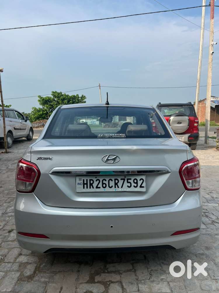 Hyundai Xcent Petrol 2015