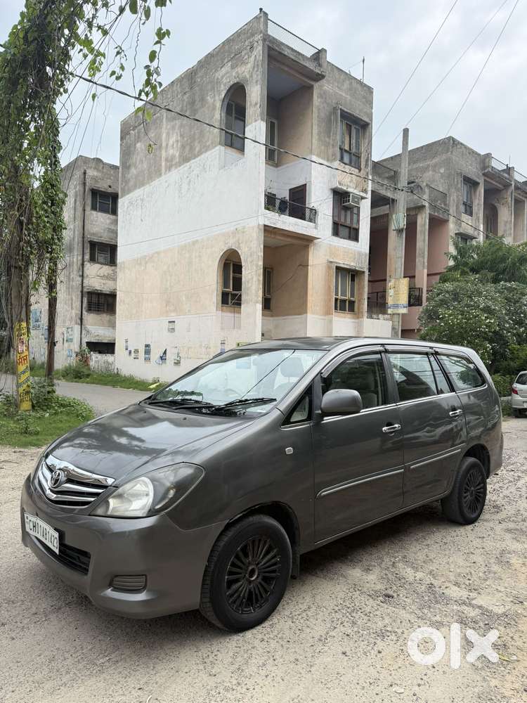 Toyota Innova 2.5 G4 Diesel 8-seater, 2010, Diesel