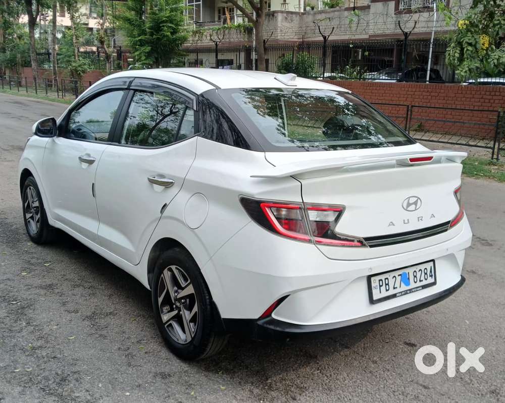 Hyundai Aura Sx (o) Manual, 2023, Petrol
