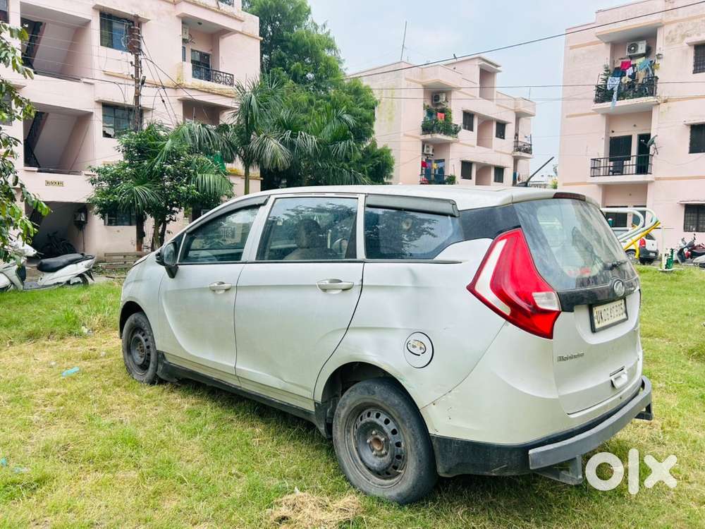 Mahindra Marazzo Diesel 2018