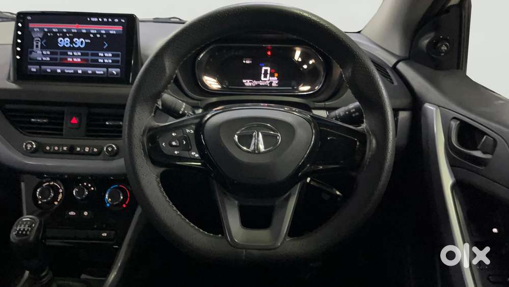 Tata Nexon 1.2 Revotron Xm (s), 2023, Petrol