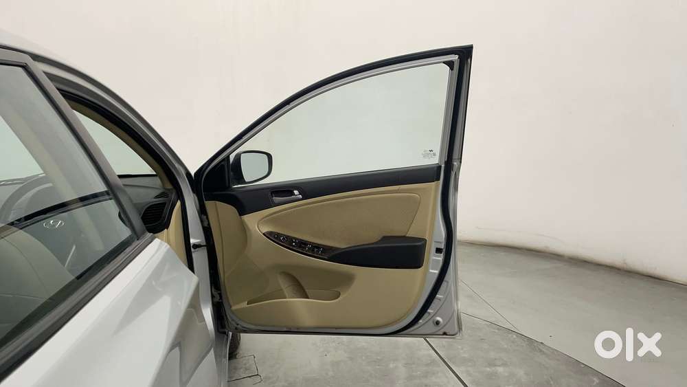 Hyundai Verna 1.6 Sx (o) Vtvt, 2016, Petrol