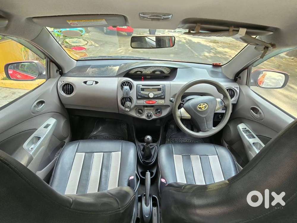 Toyota Etios Liva 2011-2012 Vx, 2011, Petrol