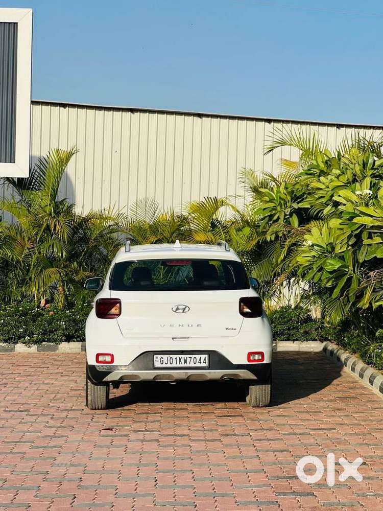 Hyundai Venue Sx Plus Turbo Dct, 2019, Petrol