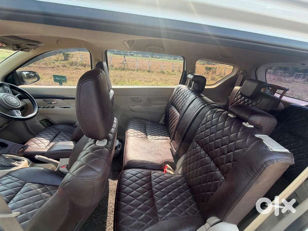 Toyota Rumion 2023 Petrol 50000 Km Driven-mini Crysta At