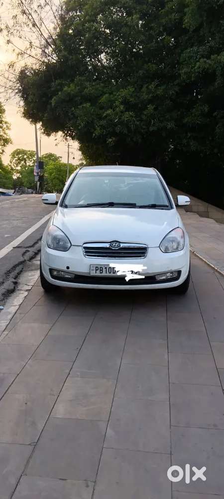 Hyundai Verna 2011 Diesel 112300 Km Driven