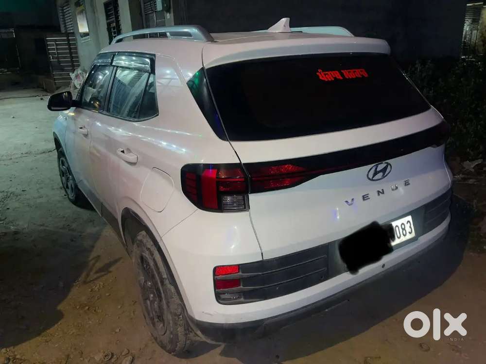 Venue Brand New Condition